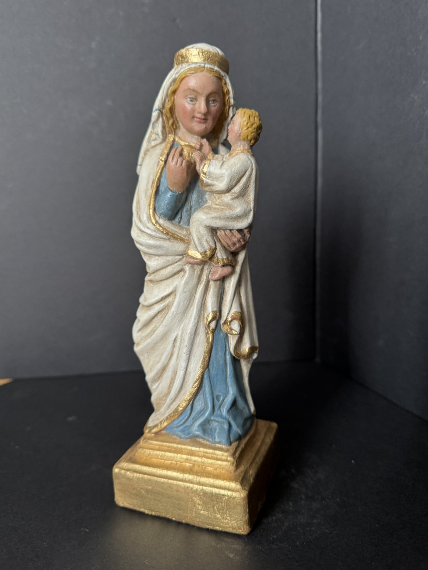Polychromy of Romanesque Madonna — Rescued Pieces, photo 2