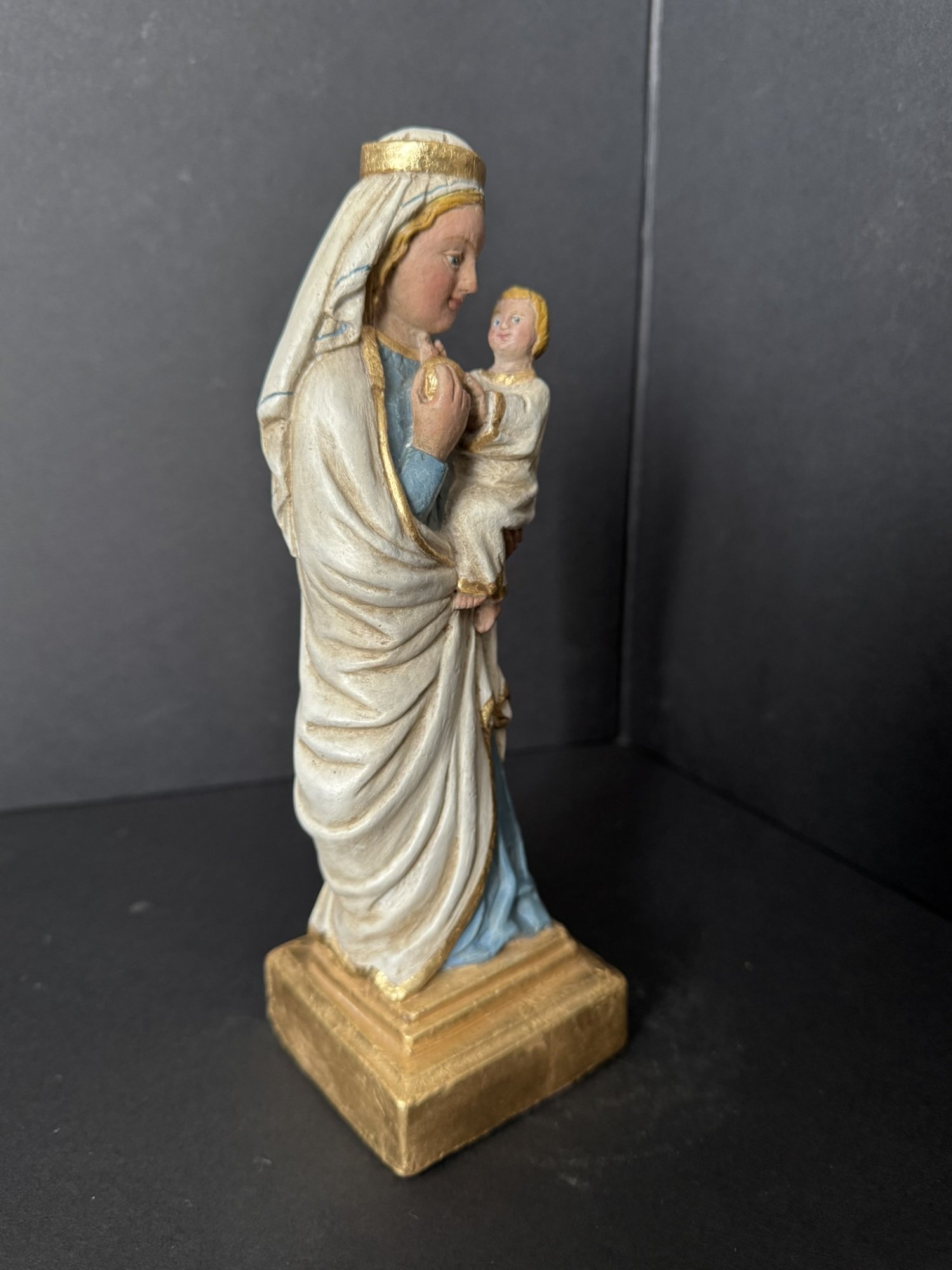Polychromy of Romanesque Madonna — Rescued Pieces, photo 3