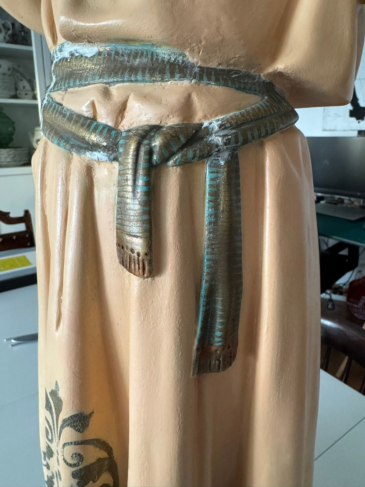 Reparación y repinte de Niño Jesús de gran formato — Reparaciones y repintes, foto 6
