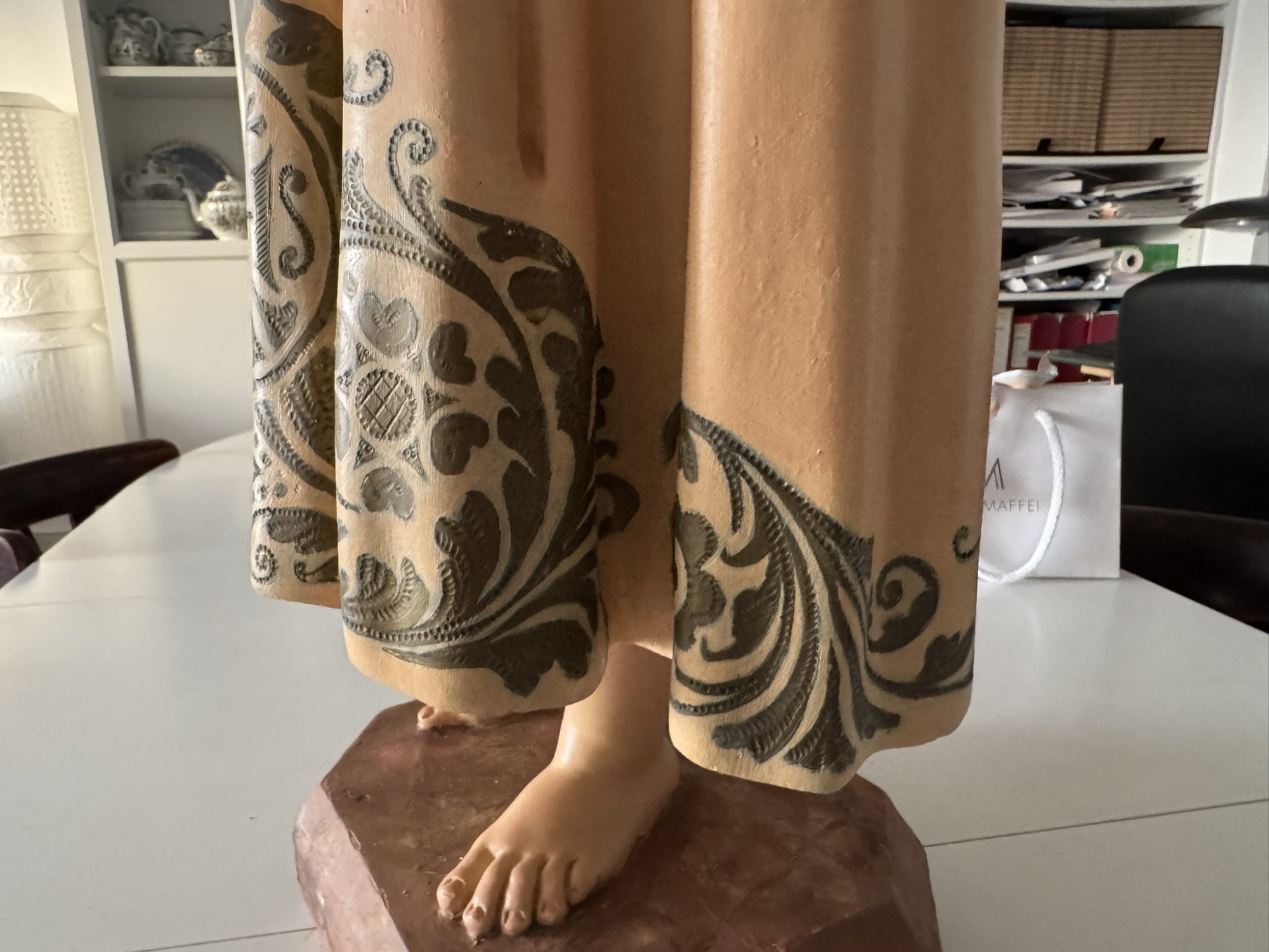 Reparación y repinte de Niño Jesús de gran formato — Reparaciones y repintes, foto 7